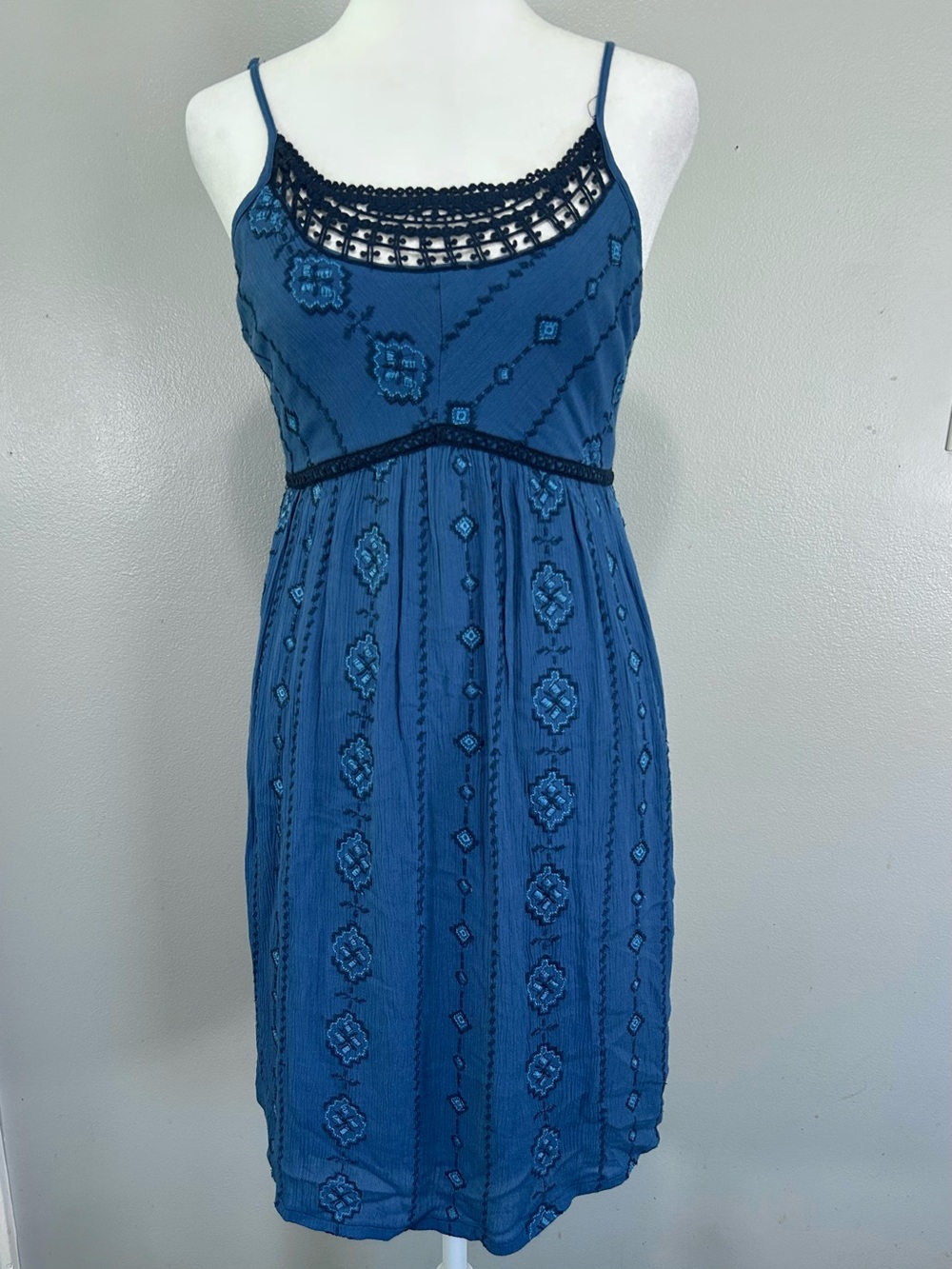 Mi Ami Blue Embroidered Midi Dress with Crochet Trim Francesca’s
